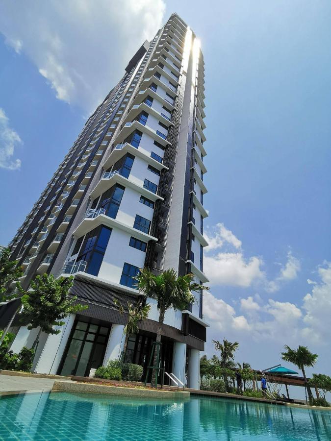 Almas Puteri Harbour Nusajaya Suite Room Exclusive Room 5 Min To Legoaland By Homespace Buitenkant foto